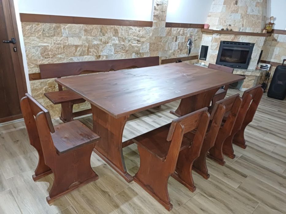 Дървена маса по поръчка