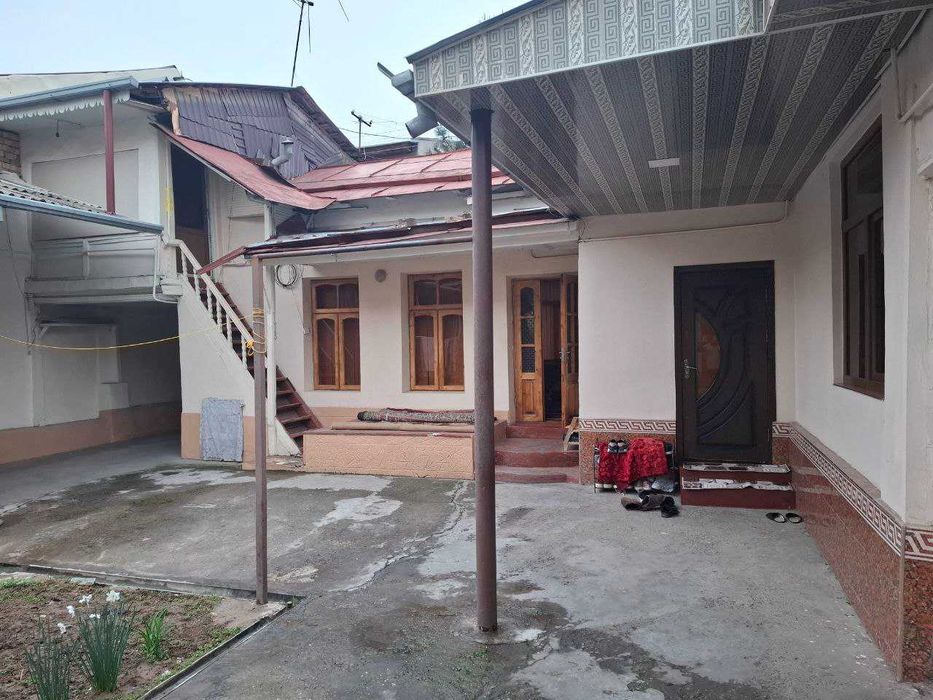 Ховли Камолон масжид ёнида 3 сотих сотилади