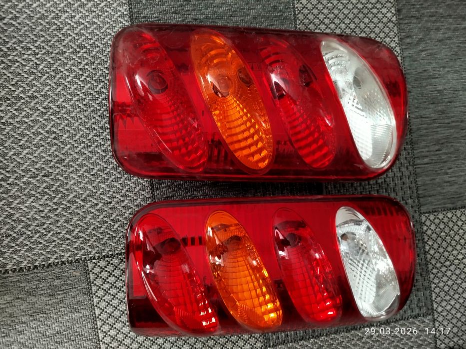 Продам задние габариты