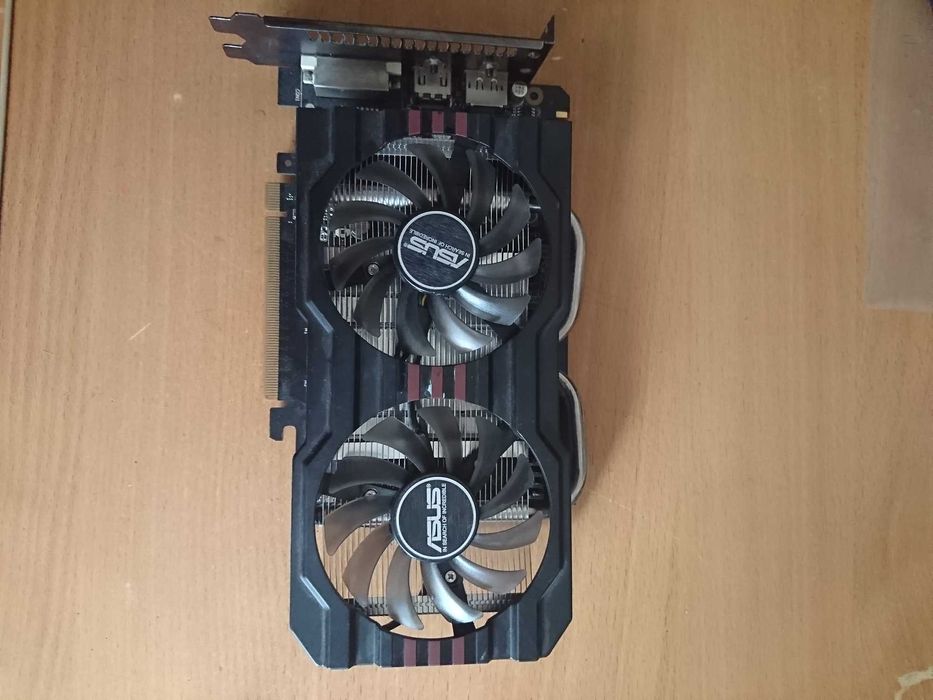 Продам видеокарту на запчасти ASUS GTX760.