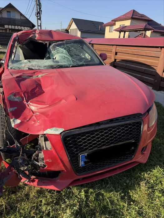 Vând Audi A4, B8 pentru dezmembrare
