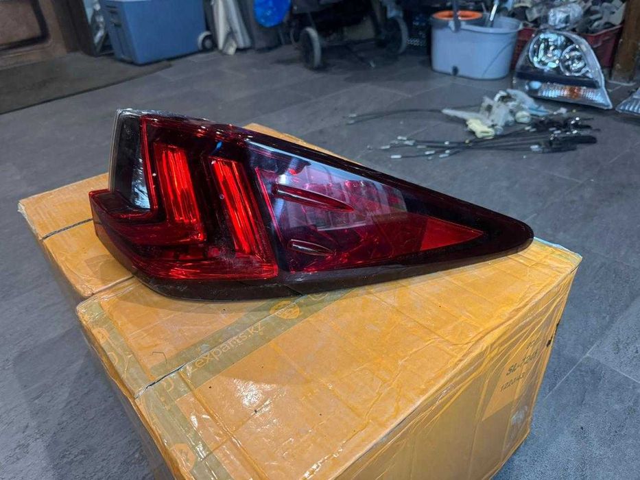 RX350 Задний фонарь 2017год