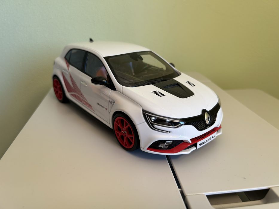 Macheta Renault Megane RS Trophy R extrem de rara