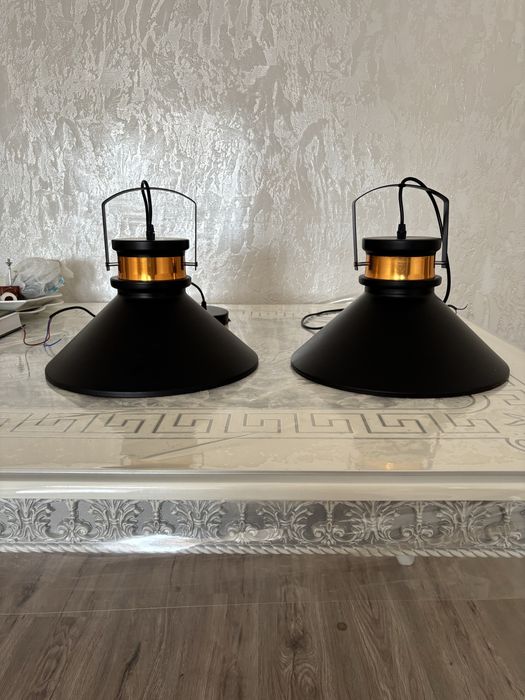 Продаются подвесной люстра светильник