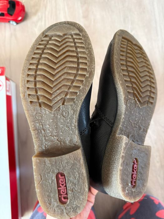 Продам сапоги длинные новые