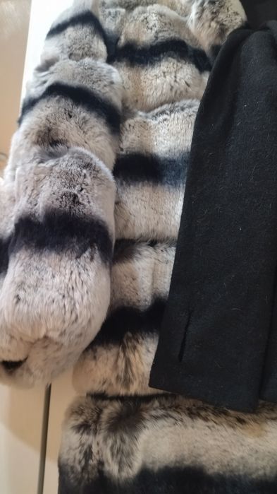 Укороченная шубка из бобрика