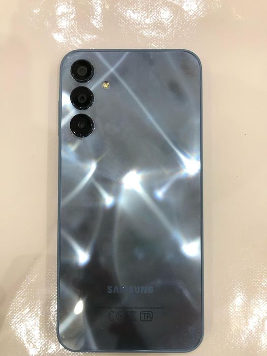 Самсунг А15 почтый как новый