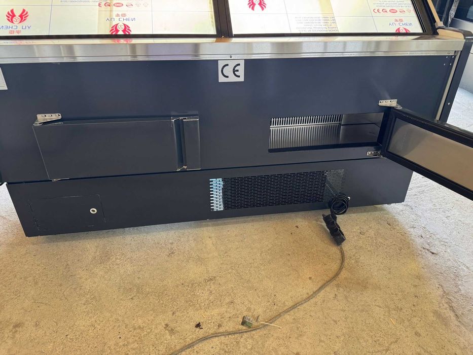 Vitrină frigorifică 200 cm inox