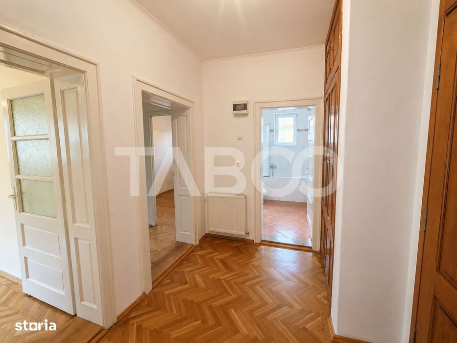 Apartament la casa de inchiriat 3 camere zona Sub Arini din Sibiu