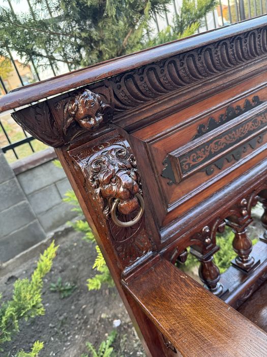 Banca deosebita din lemn masiv cu sculpturi manuale