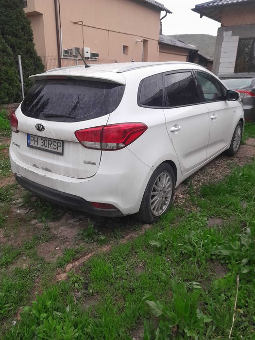 Vand kia carens