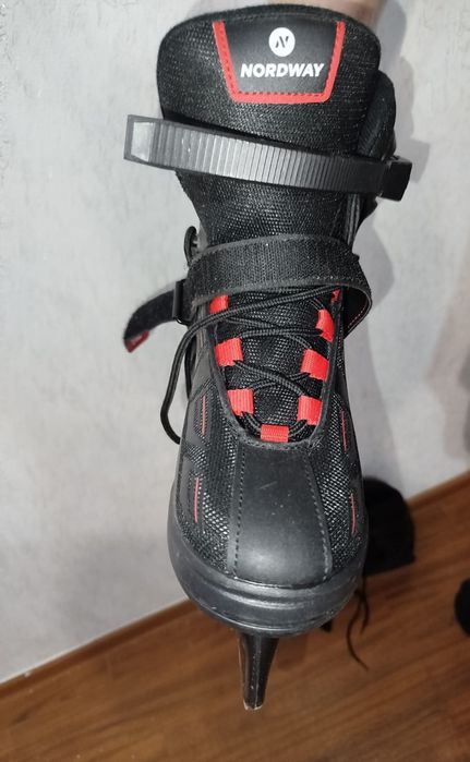 Продам коньки мужские