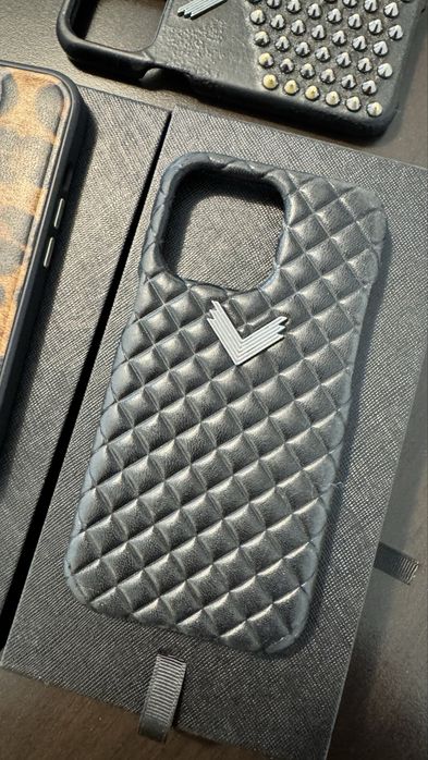 Huse Velante Apple iPhone 13 Pro