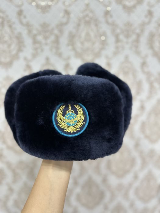 Продам головные уборы МВД