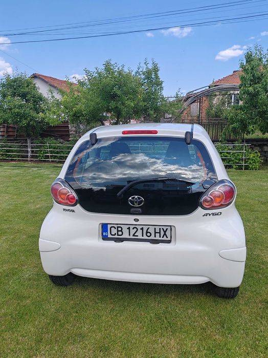 Toyota AYGO, 1.0 куб., 2012 г.
