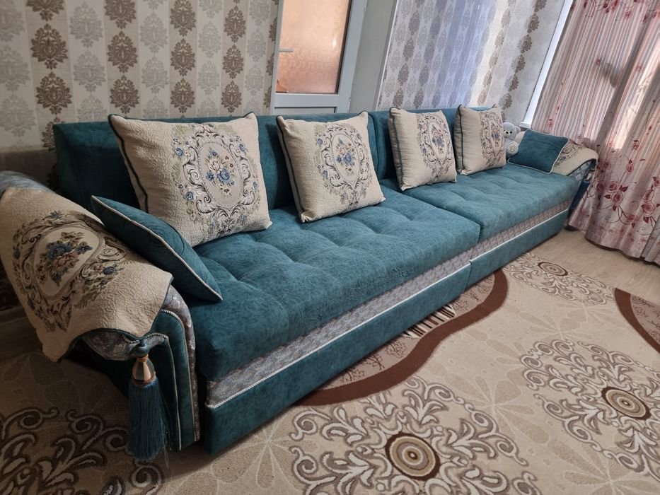 Диван 4 метровый