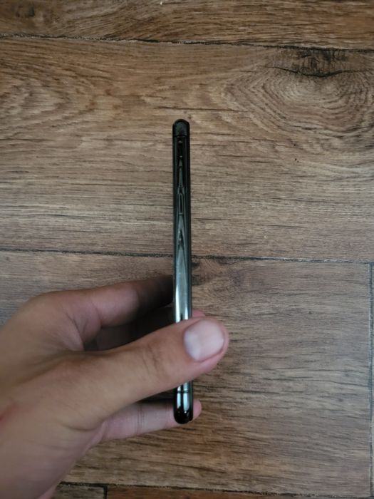 Телефон IPhone x срочно срочно