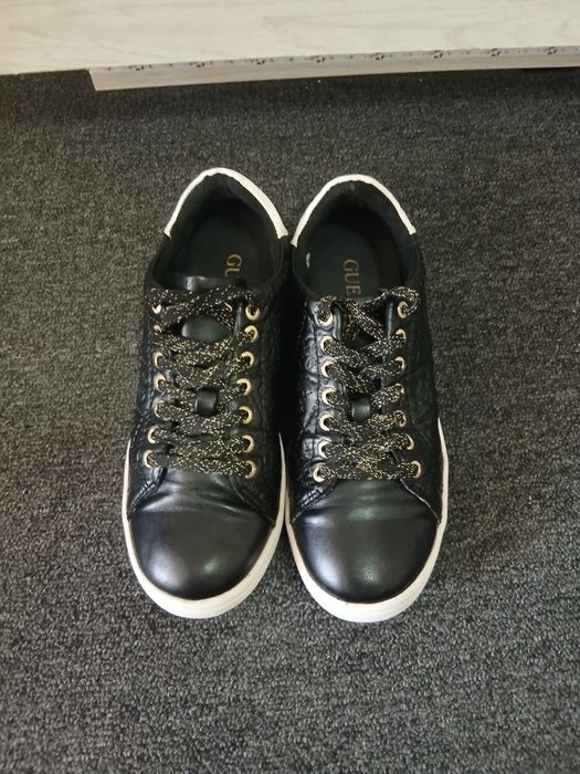 Adidași Guess dama nr.38