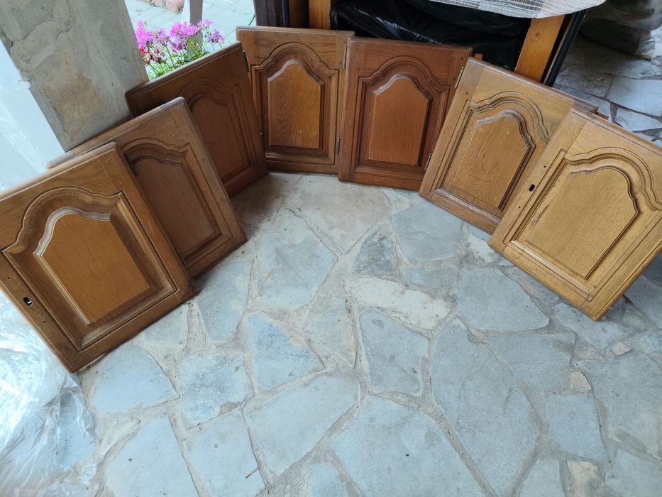 De vânzare uși stejar și corp de bucatarie