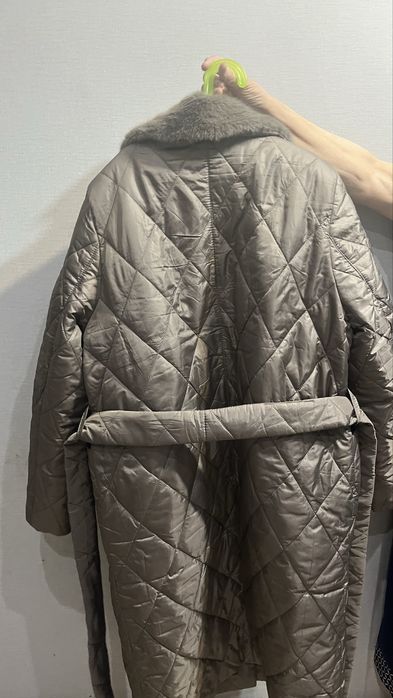 Новая куртка с биркой