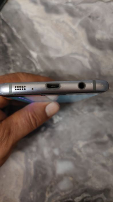 Vind Samsung S7 Edge ,Pentru piese.