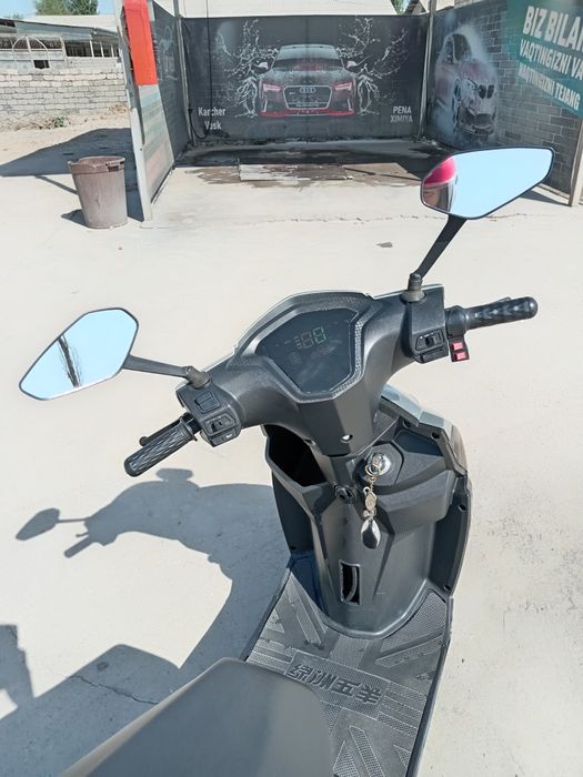 Продаю электро Скутер в хорошем состоянии