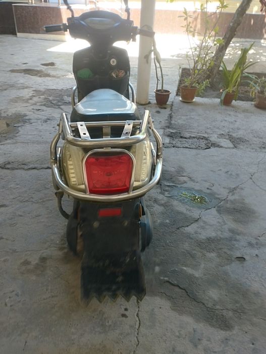 Skuter 5 ta akumlatori yoʻq