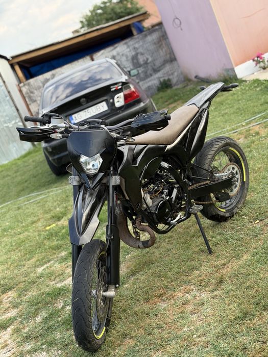 Vand schimb cross mare