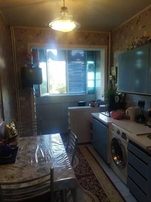 Продаётся квартира на Ойбек 3/4/9 площадь 72м2, Вестминстер