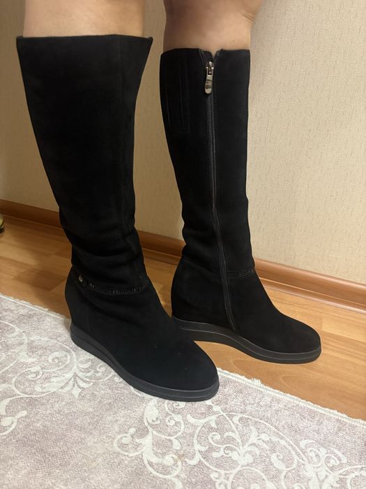 Продам зимние сапоги