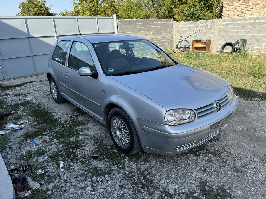 Голф 4 1.6 бензин автоматик само на части