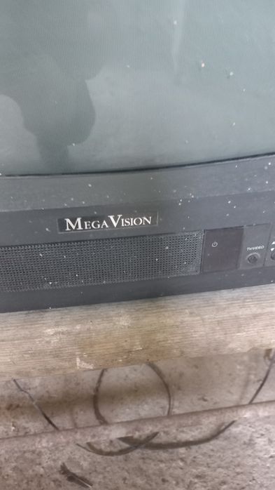 Vănd  Televizoare pentru piese