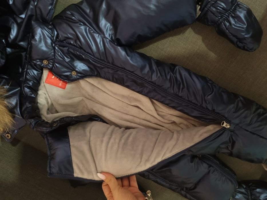 Продам детский зимний комбинезон