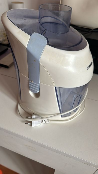 Соковыжымалка Skarlett