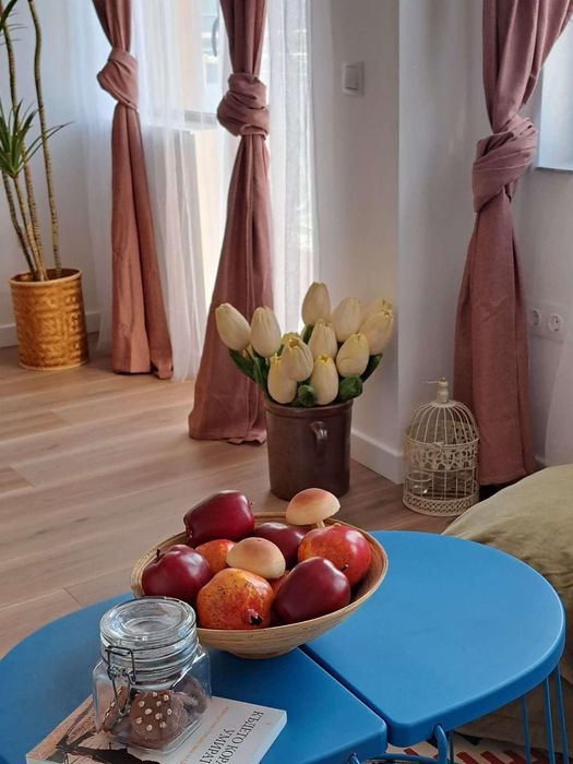 Дава се под наем Двустаен апартамент в Варна, Център - 57 кв.м за 600 € - Снимка #1