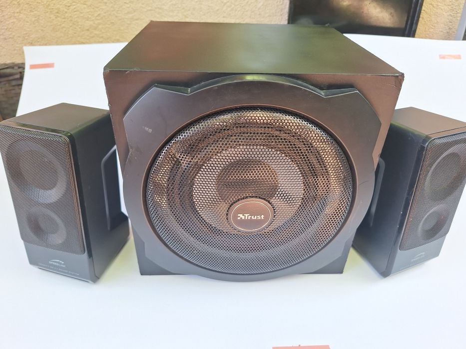 Subwoofer trust 40 watt