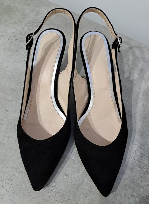 Pantofi decupați piele