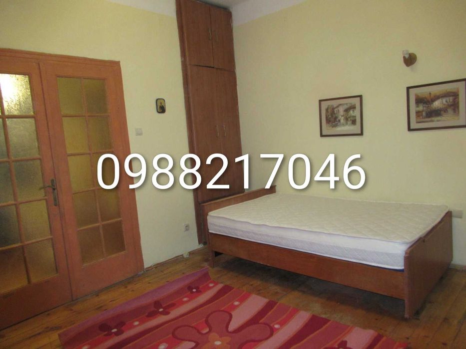 Дава се под наем Едностаен апартамент в София, Център - 40 кв.м за 550 € - Снимка #2