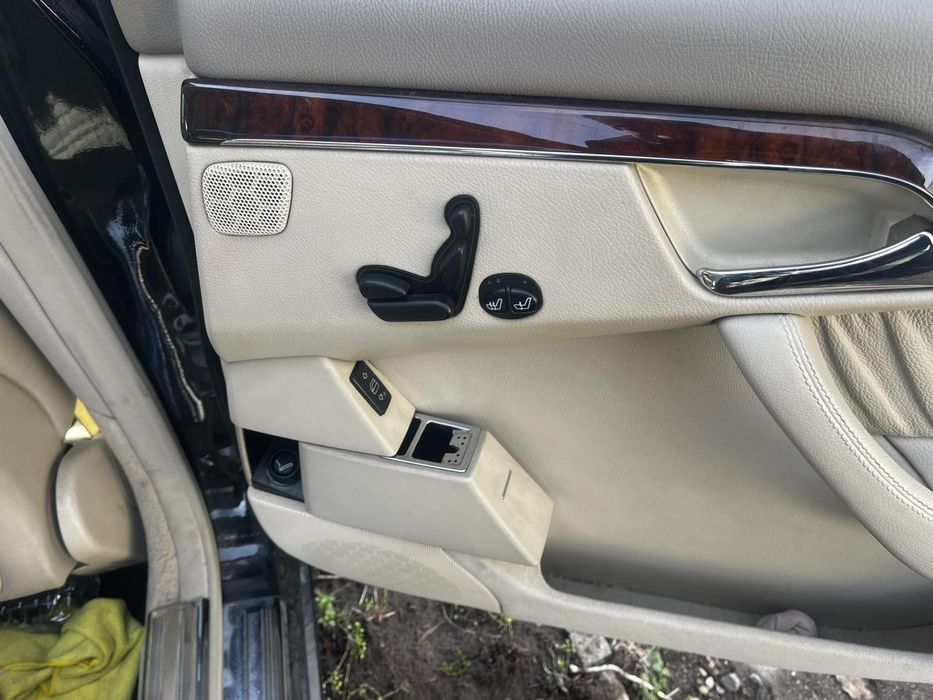 На части Mersedes S класа W220  320CDI  2004г