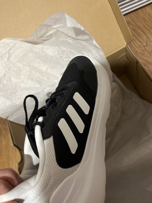 Обувки adidas 38 номер