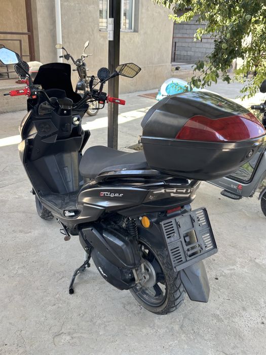 Мопед сатылады учетта!