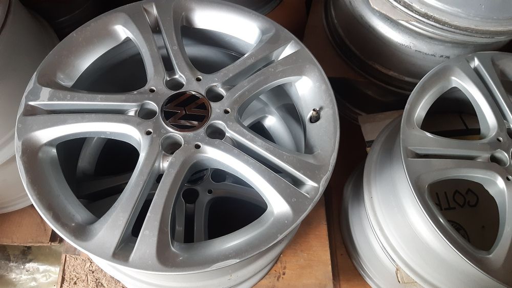 4 jante aliaj  r17 Volkswagen 5x112, Passat, Audi preț 1200 lei setul