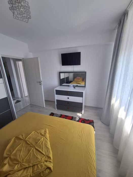 Vand apartament 2 camere 69mp,et2/4 cu lift