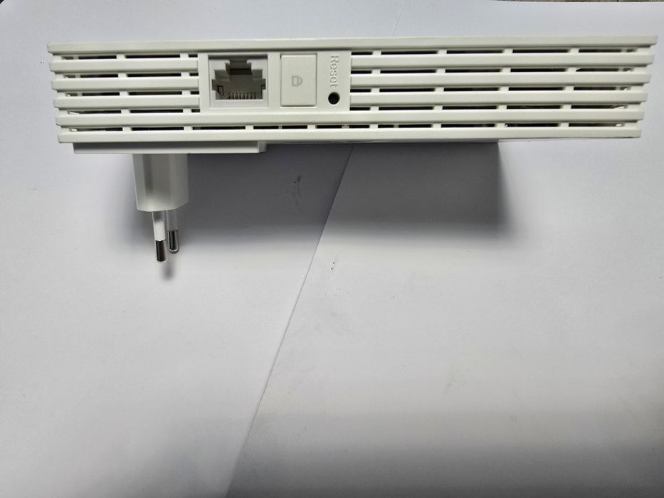 Range Extender / Amplificator Wi-Fi 6 TP-Link RE500X AX1500, Gigabit (3 bucăți disponibile)