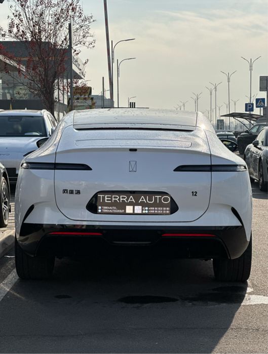 Avatr 12 Ultra 2025 Electrocar в наличаи от Terra Auto