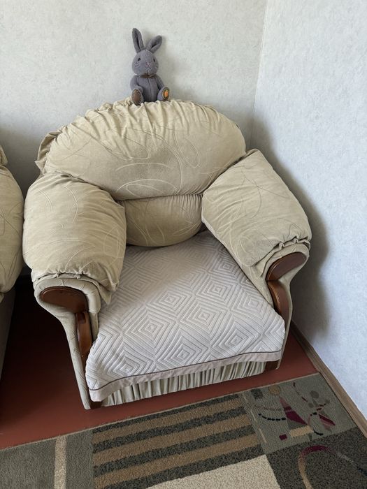 Продам диван-уголок, комплект.