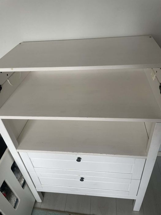 Повивалник,маса за повиване,скрин Sundvik