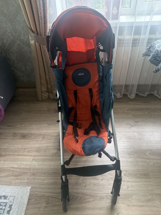 Продам коляску Chicco