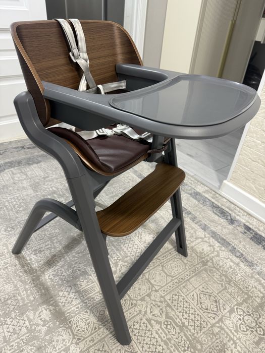 Стульчик для кормления, новый почти,