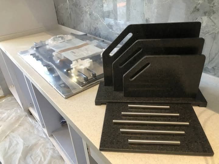 Плинтуса на ванную, доски для нарезки и много другое